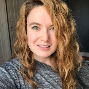 Meet your Posher, Caitlin